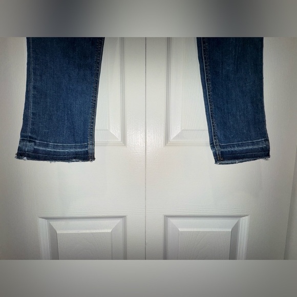 Rag & Bone ankle skinny raw hem Jeans. Size 29. EUC. Color CLN LLY DALE - Picture 3 of 14